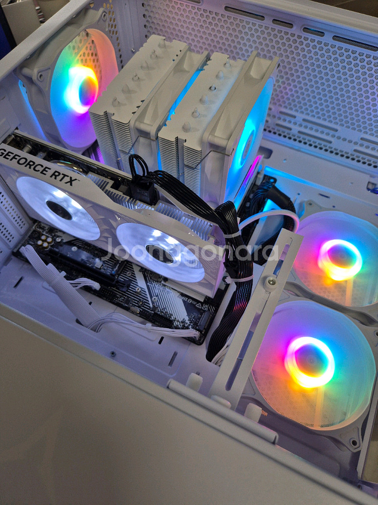 (새제품)화이트 감성 pc 팝니다 5060ti--0