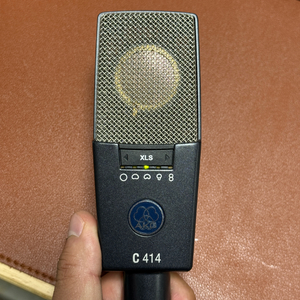 AKG C414 XLS 판매합니다!