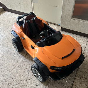 헤네스 T870 스포츠 전동차