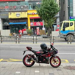 헬멧 포함 gsxr125 풀튜닝 카본요시무라 구변 완료