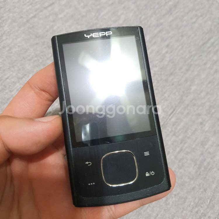 삼성 옙 YEPP YP-R0 8기가 mp3--1