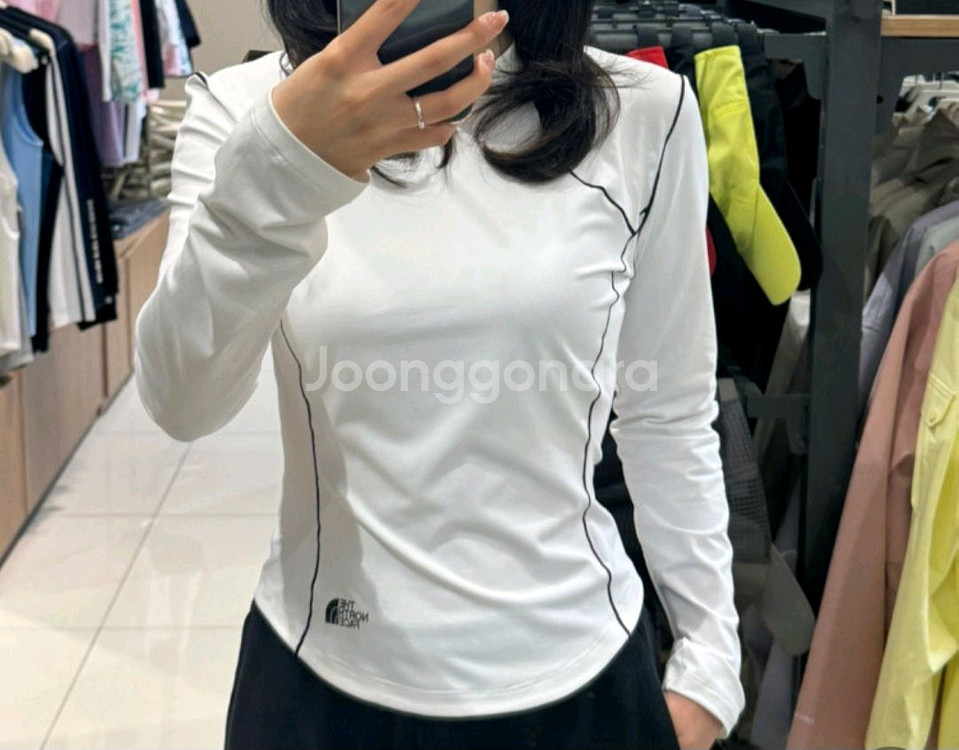 새상품) 노스페이스 라운드티셔츠--2
