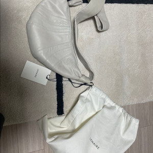 르메르 크로와상백 범백 스몰 펠리칸 그레이