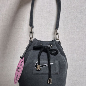 켈리즈 나이키 복조리백