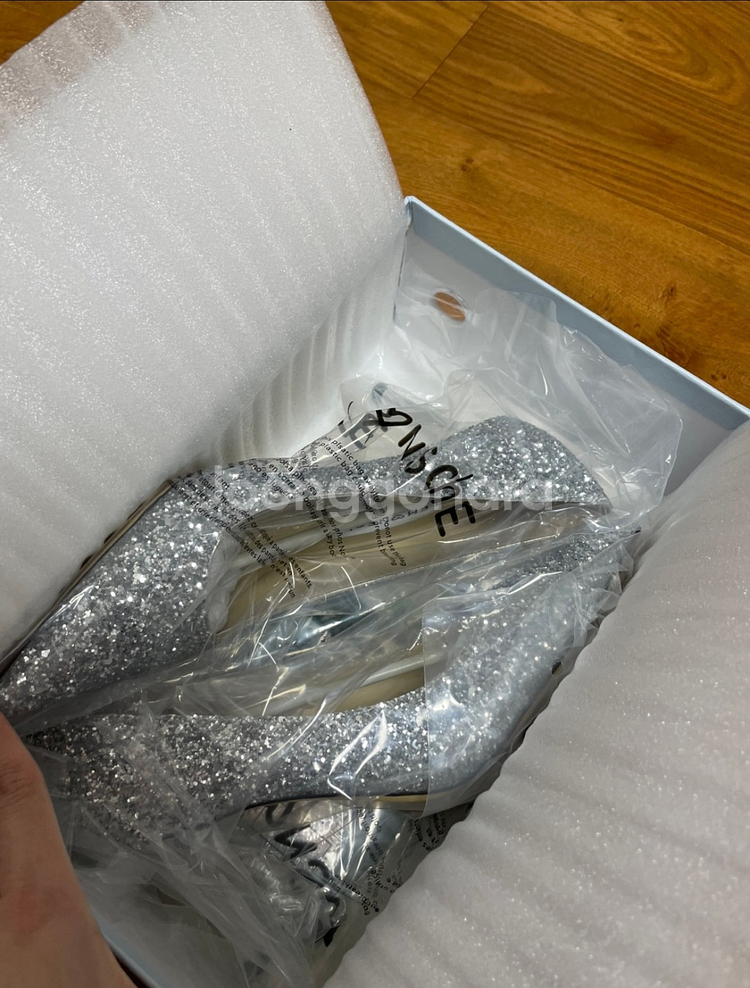르몽쉐 글리터힐 실버 웨딩슈즈 7cm 230사이즈--7