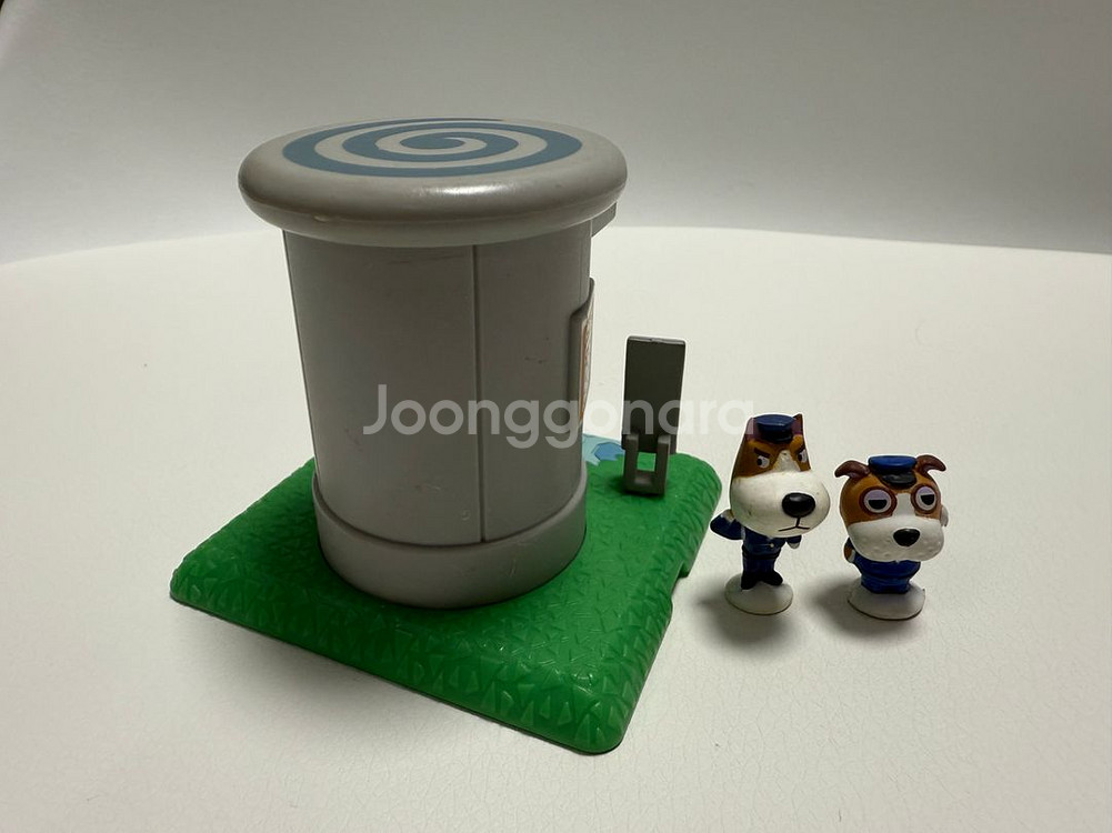 고전 레어 동물의 숲 경찰서 파출소 경찰관 집 피규어--4