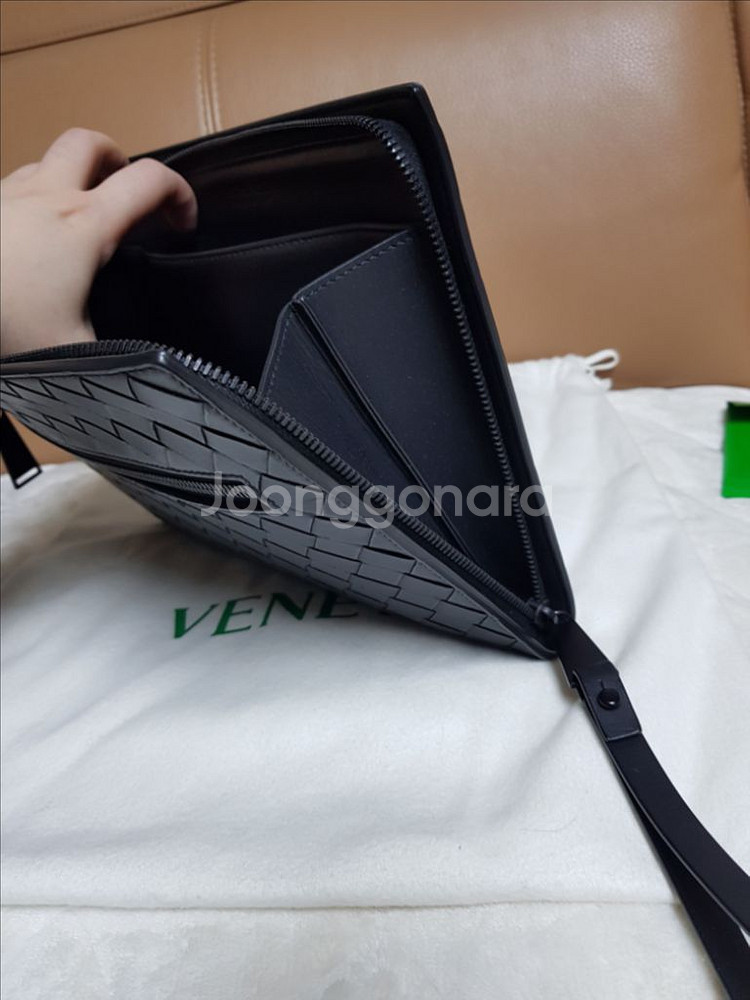 보테가베네타 인트레치아토 도큐먼트 케이스 클러치--5
