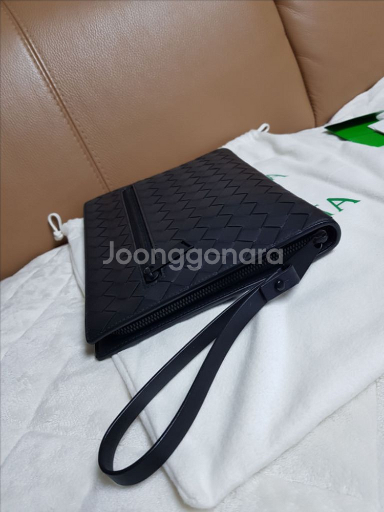 보테가베네타 인트레치아토 도큐먼트 케이스 클러치--2