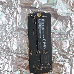 애플 정품 M2 SSD 삼성 1테라 팜