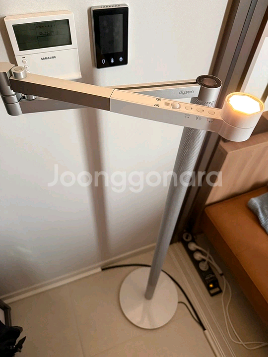 다이슨 솔라사이클 모프 플로어 스탠드형 조명--1