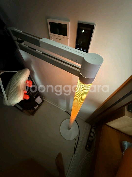 다이슨 솔라사이클 모프 플로어 스탠드형 조명--0