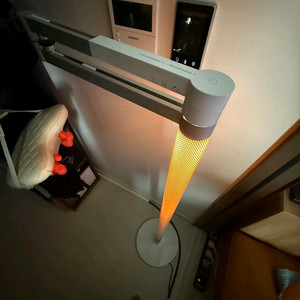 다이슨 솔라사이클 모프 플로어 스탠드형 조명