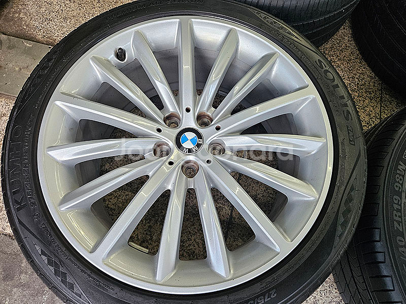 BMW G30 5시리즈 633 정품 19인치 휠타이어--2