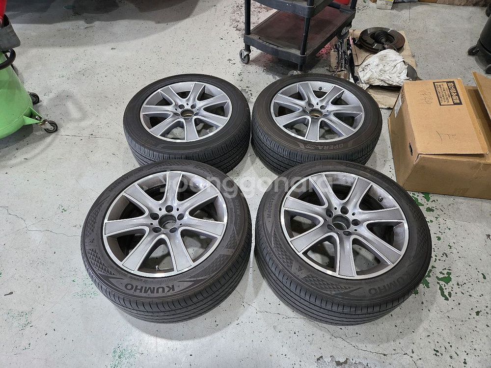 w222 18인치 휠 타이어 판매합니다--0