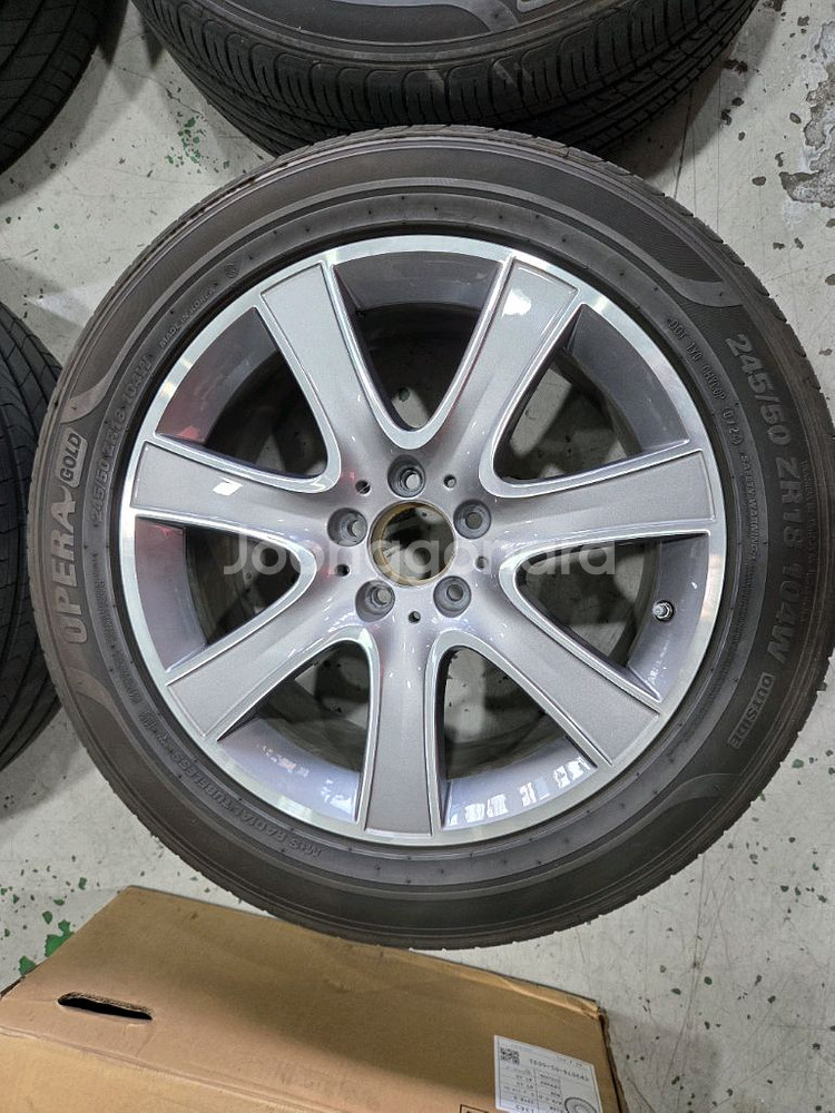 w222 18인치 휠 타이어 판매합니다--4