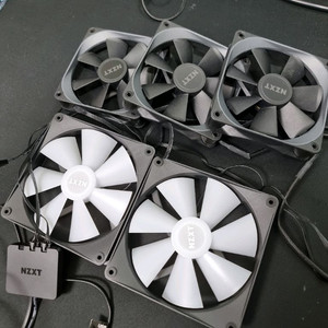 NZXT 크라켄 RGB , NON RGB 시스템팬