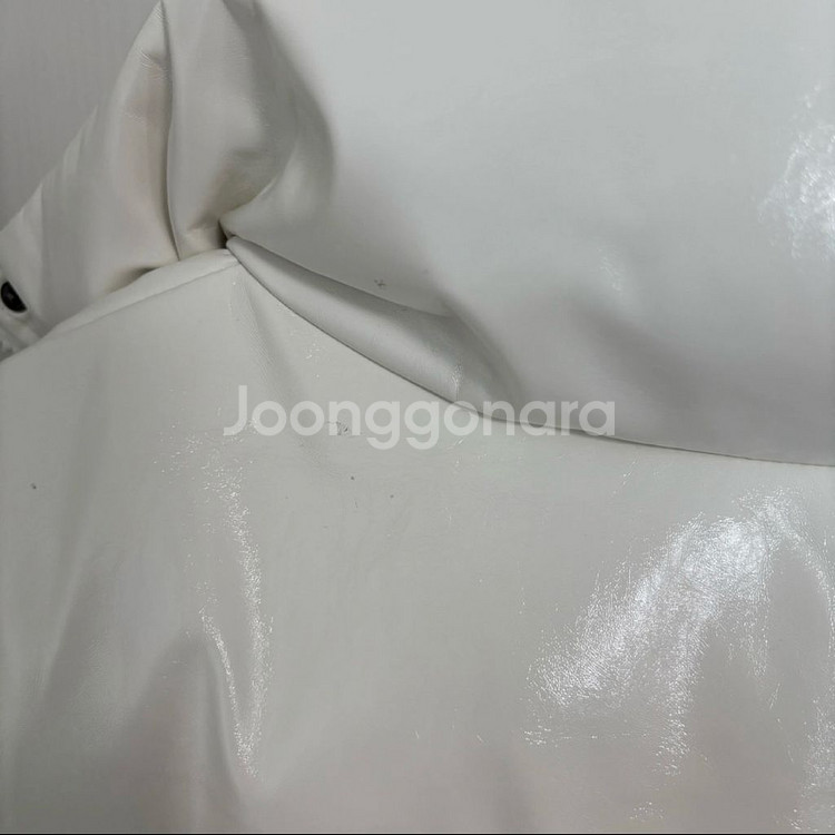 페일제이드 크랙 에나멜 글로시 레더 푸퍼 패딩 화이트--8