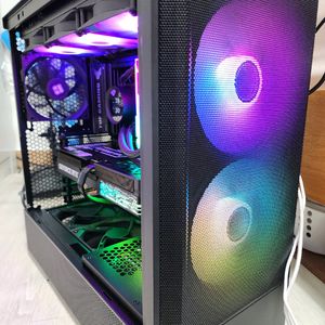 rtx5080 9800x3d 64G 2TB 수냉 고사양