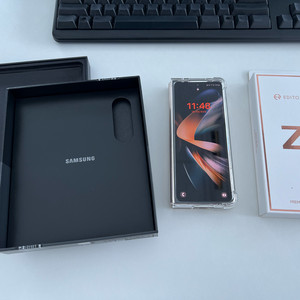 갤럭시 Z Fold4 256GB 베이지