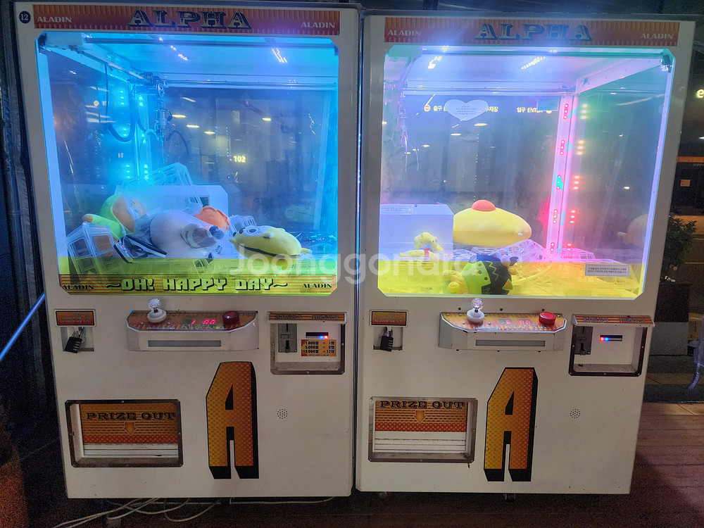 인형뽑기 기계 2대 판매합니다 두대30--0