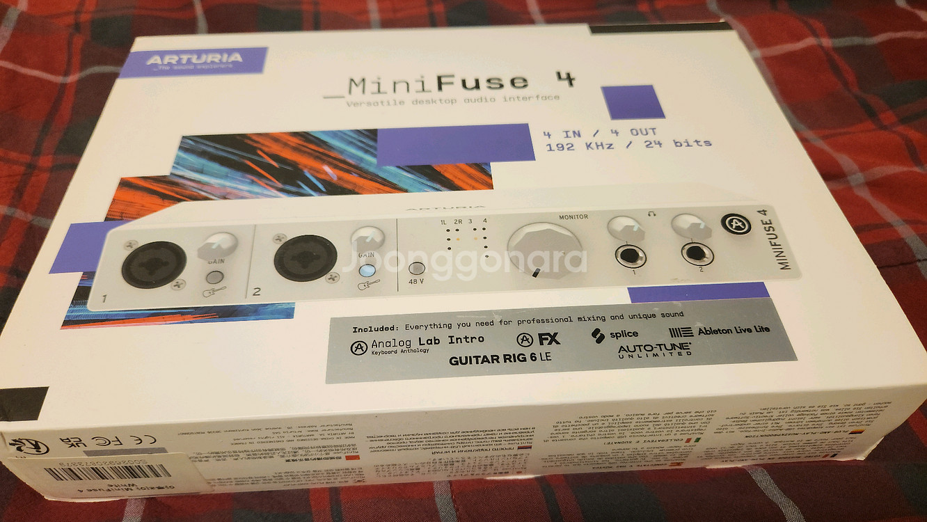 Arturia Minifuse 4--0