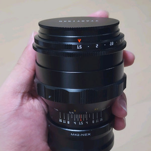 TTArtisan 75mm F1.5 렌즈팝니다