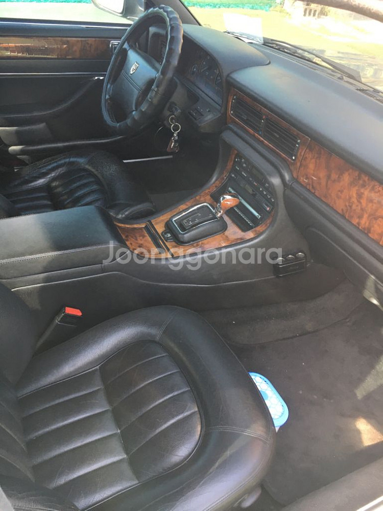올드카 95년식 재규어 XJ6 X300 판매--8