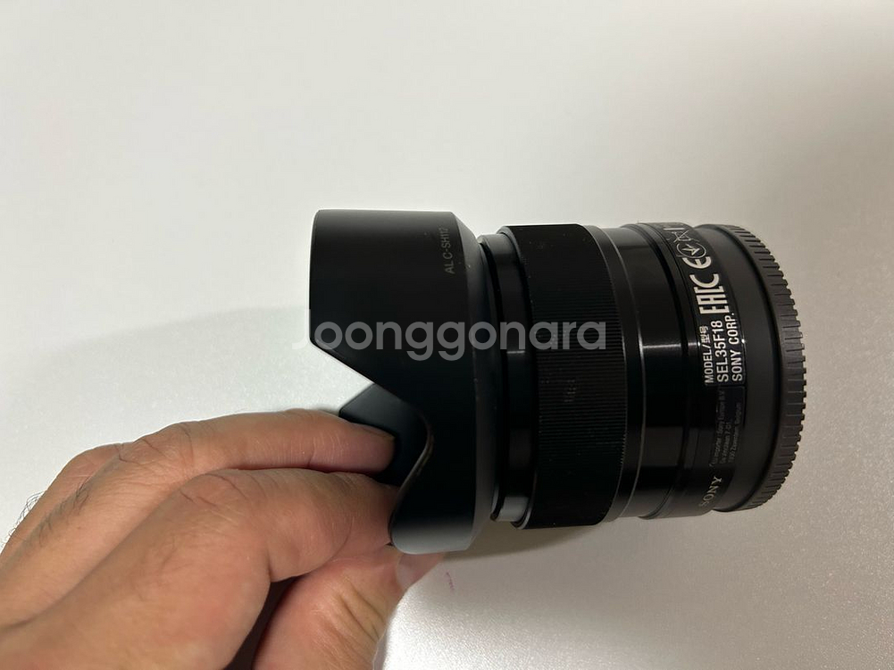 SONY E35mm F1.8 OSS (SEL35F18)--4