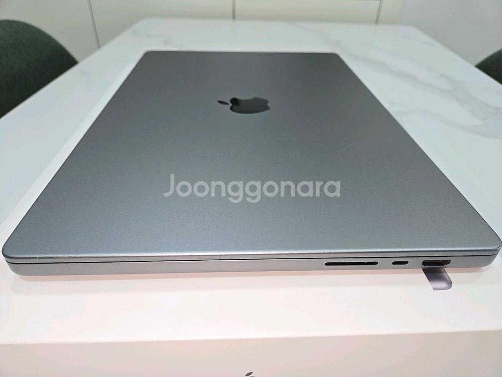 맥북 프로 16 M1 Max 32GB 1테라--5