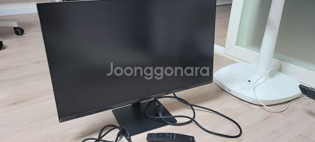 삼성 스마트 모니터 m5 27인치 박스포장--1