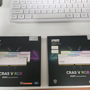 KLEVV DDR5-6000 48GB 2세트 팝니다