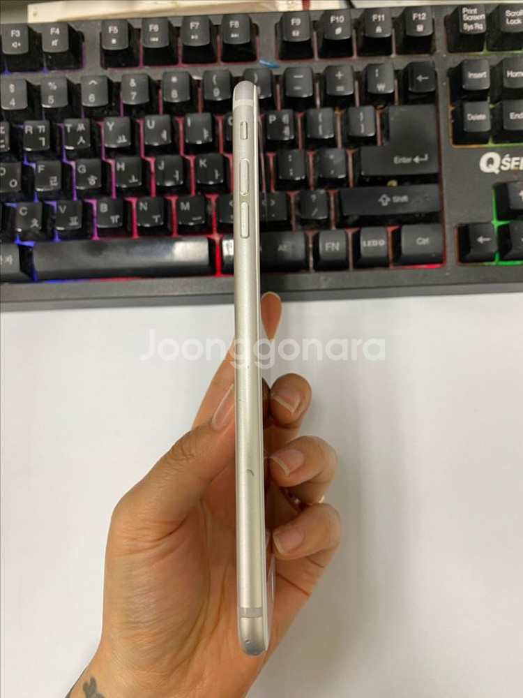아이폰6플러스 실버 액정SS급 64GB 배터리100%--4