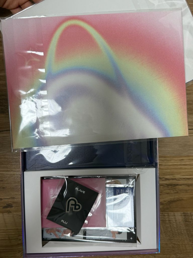 플레이브 1기 멤버십키트 이미지