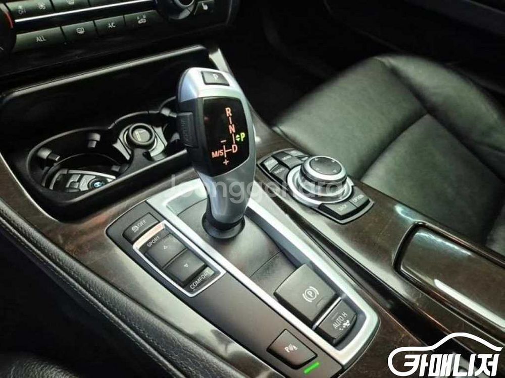 [BMW]5시리즈 (F10) 520d #앱특가--1