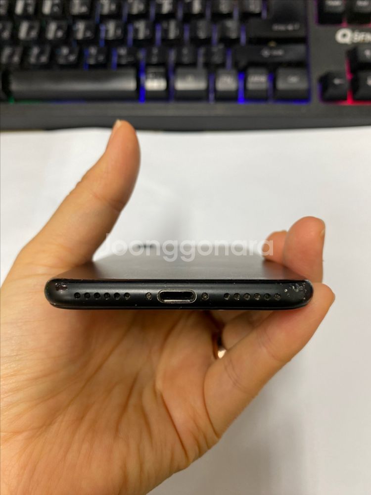 아이폰7 매트블랙 액정SS급 32GB 무잔상--5