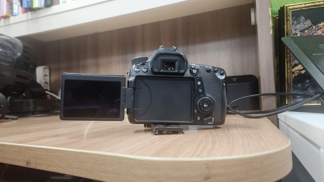 canon 70d body 이미지