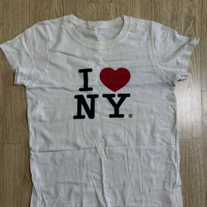I NY 흰색 반팔티 새상품