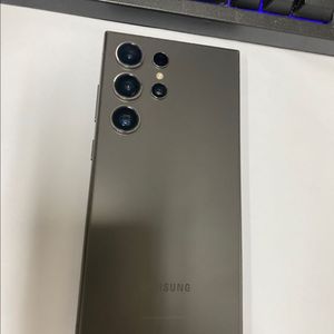 SK 갤럭시S24울트라 블랙 SS급 512G 메인폰