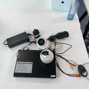 KT CCTV 카메라 3대, 본체, 이용료 없음