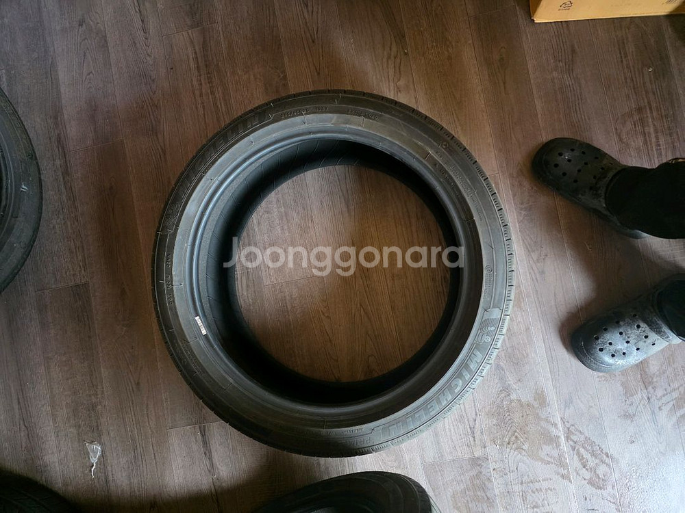 미쉐린 245/45R20 타이어 2짝--2