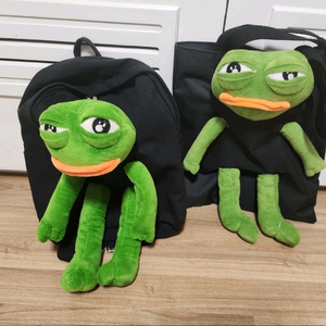 검정색 페페가방 개구리가방 백팩 손가방