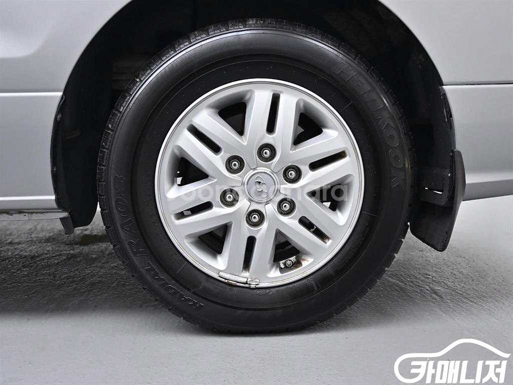 [현대]더 뉴 그랜드 스타렉스 2WD 밴 3인승 스마트--3