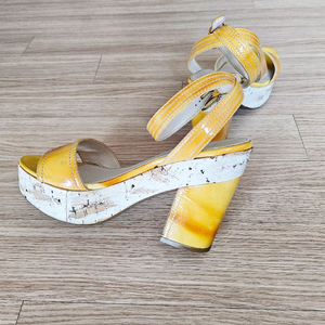 PRADA 정품 샌들 37 (240~245)