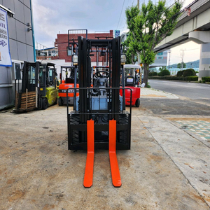 중고지게차 두산 3톤지게자