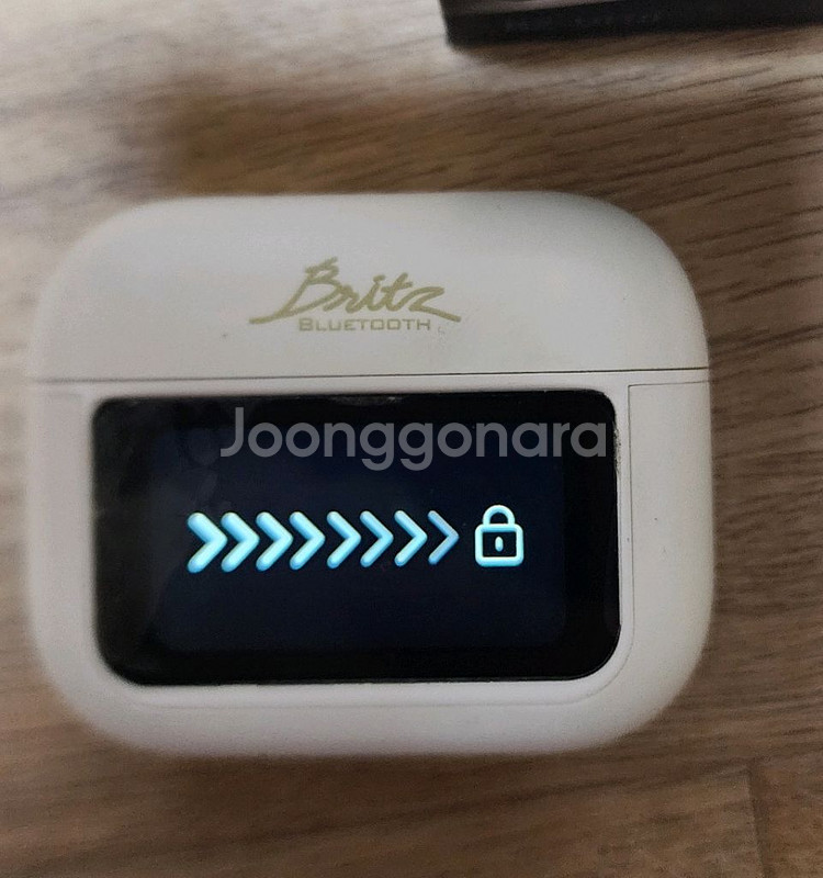 브리츠 BZ-U110 블루투스 이어폰 화이트--0