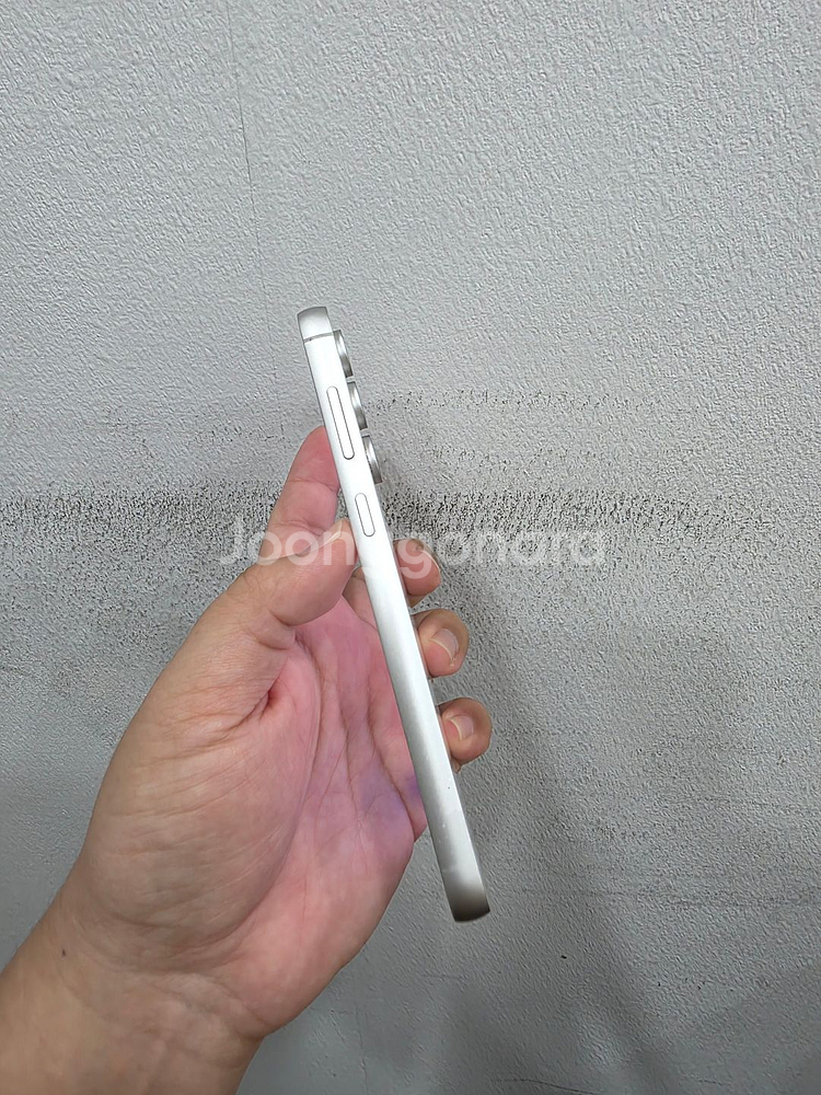 갤럭시 S23FE 화이트 256기가 A급 팔아요~--4