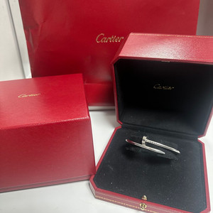 까르띠에 저스트앵끌루 팔찌