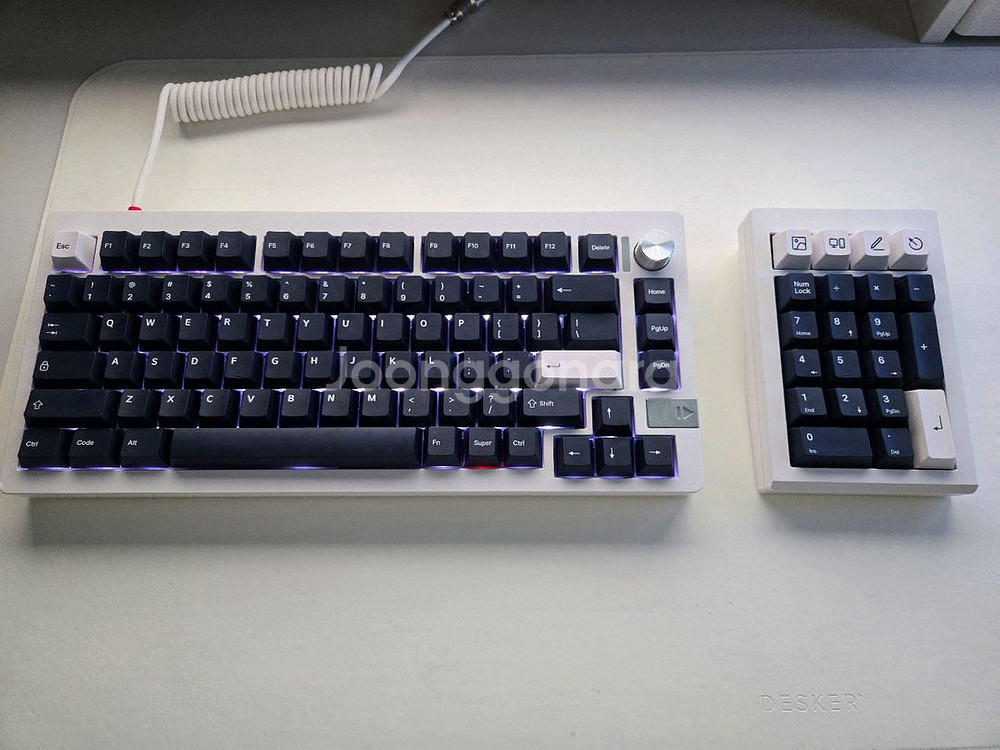 LMK81 + LMK 21 풀알루 커스텀 키보드 판매--1