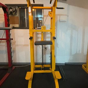 어시스트 풀업 머신 (헬스운동기구)
