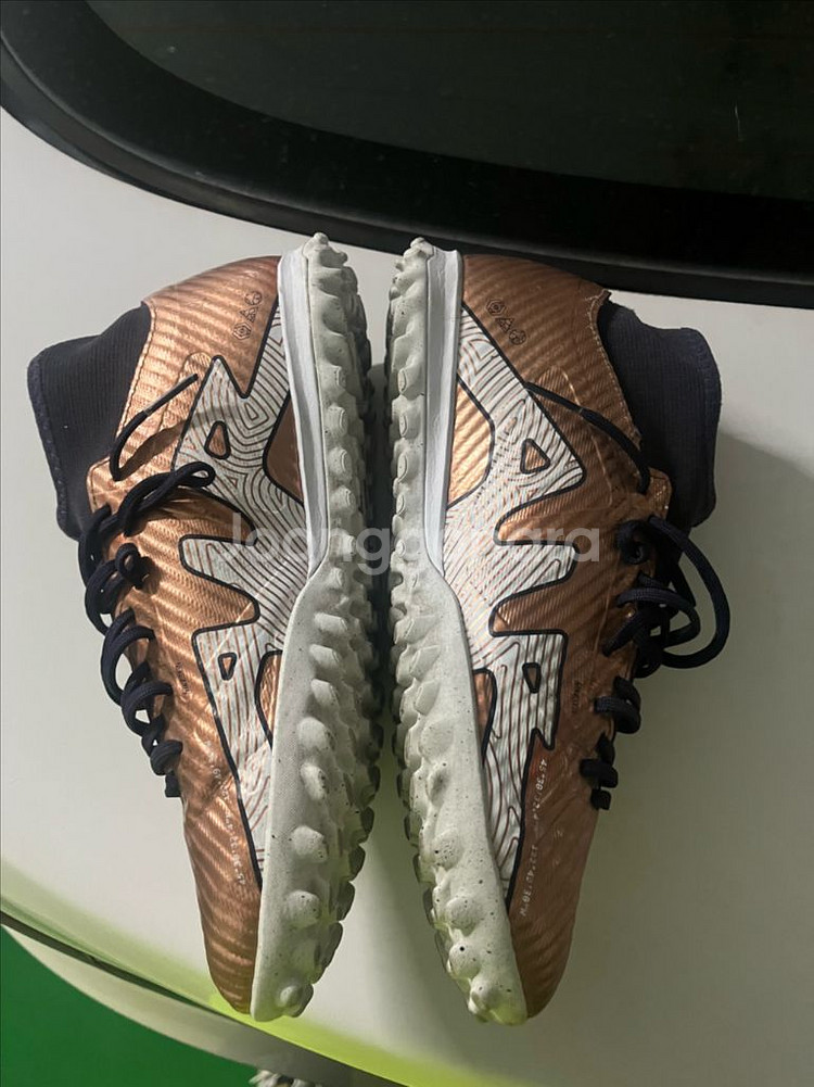 나이키 슈퍼플라이9 tf 255--1